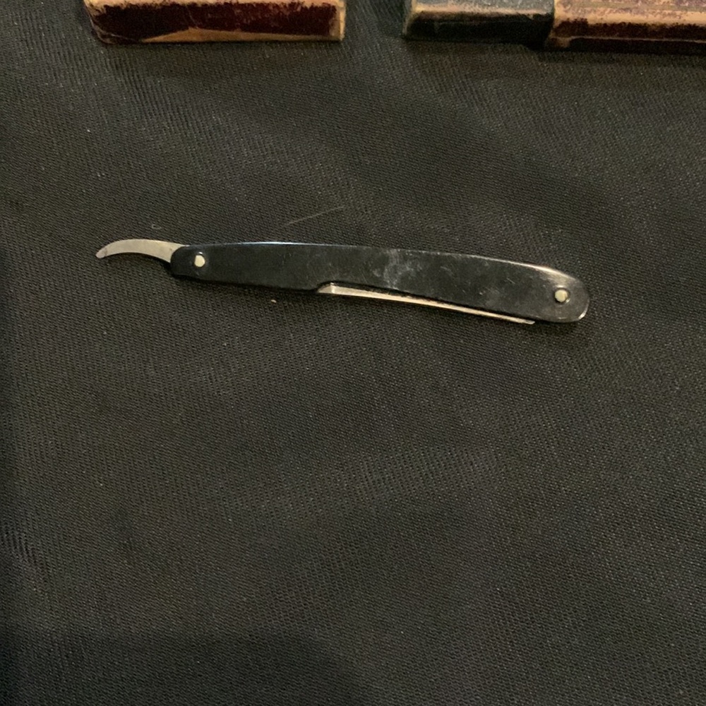 Vintage Straight Razor W/Box By Henkel